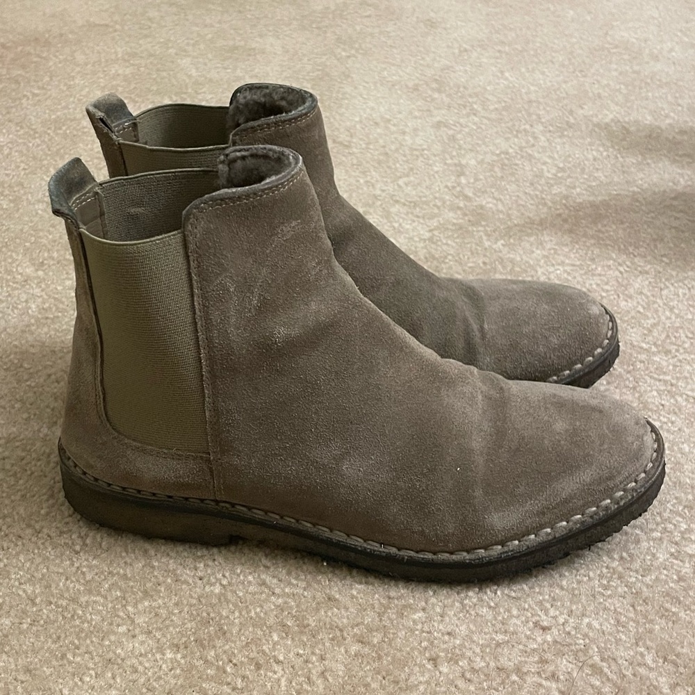 Vince Suede Chelsea Boot
